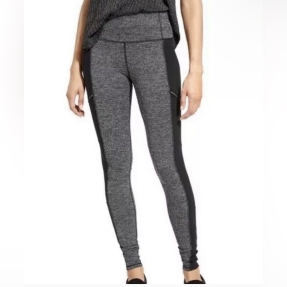 Women’s Athleta Metro Drifter Leggings Black Gray Size S